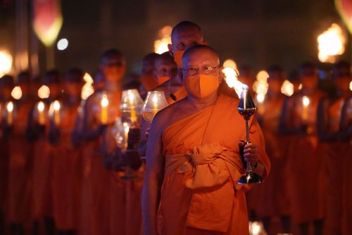 ภาพ No.28568:วันมาฆบูชา พิธีจุดประทีปออนไลน์ 2 ล้านดวง ถวายเป็นพุทธบูชา