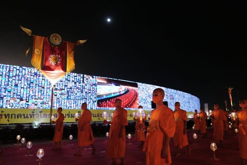 ภาพ No.28566:วันมาฆบูชา พิธีจุดประทีปออนไลน์ 2 ล้านดวง ถวายเป็นพุทธบูชา