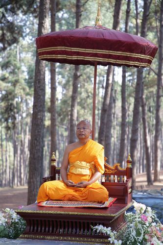 ภาพ No.31793:พิธีต้อนรับตราตั้งเจ้าคณะอำเภอฮอด พระครูสังวรสิทธิโชติ วิชาญ อิทฺธินาโค