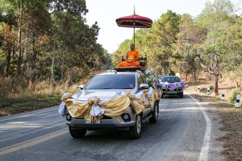 ภาพ No.31795:พิธีต้อนรับตราตั้งเจ้าคณะอำเภอฮอด พระครูสังวรสิทธิโชติ วิชาญ อิทฺธินาโค
