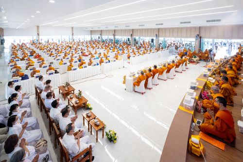 ภาพ No.31771:พิธีถวายสังฆทานแด่คณะสงฆ์ 323 วัด ใน 4 จังหวัดภาคใต้ ครั้งที่ 153 (ออนไลน์)