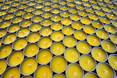 ภาพ No.31228:กิจกรรมงานบุญ ร่วมกันทำไส้เทียนและหล่อเทียนกระป๋อง