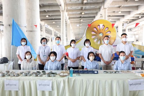 ภาพ No.31269:กิจกรรมงานบุญ ร่วมกันทำไส้เทียนและหล่อเทียนกระป๋อง