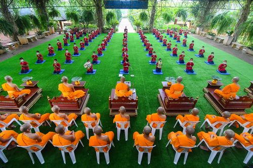 ภาพ No.31831:พิธีปลงผมสามเณรภาคฤดูร้อน รุ่นที่ 28 ประจำปี 2564	