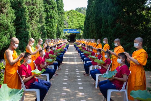 ภาพ No.31850:พิธีปลงผมสามเณรภาคฤดูร้อน รุ่นที่ 28 ประจำปี 2564	
