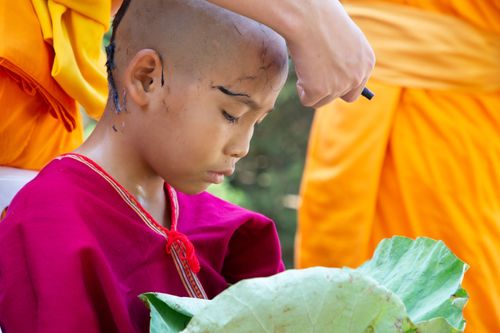 ภาพ No.31856:พิธีปลงผมสามเณรภาคฤดูร้อน รุ่นที่ 28 ประจำปี 2564	