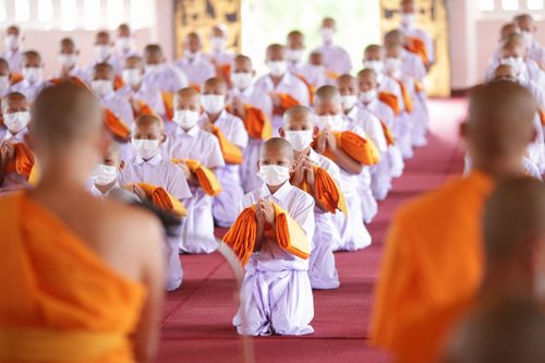 ภาพ No.36954:พิธีบรรพชาสามเณรภาคฤดูร้อน รุ่นที่ 28 ประจำปี 2564 ณ วัดบ้านขุน