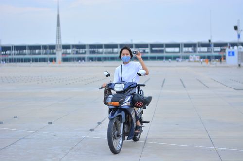 ภาพ No.28853:วันคุ้มครองโลก พิธีจุดประทีปแปรอักษรที่ใหญ่ที่สุดในโลก ถวายเป็นพุทธบูชา ผ่านระบบ ZOOM 