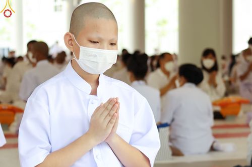 ภาพ No.45472:ประมวลภาพพิธีบรรพชา โครงการหน่อแก้วเปรียญธรรม รุ่นที่ 10 ณ หมู่กฏิสามเณร อาคารค่ายจองแชมป์