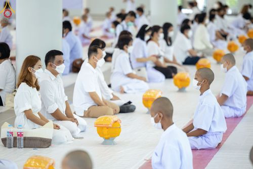 ภาพ No.45480:ประมวลภาพพิธีบรรพชา โครงการหน่อแก้วเปรียญธรรม รุ่นที่ 10 ณ หมู่กฏิสามเณร อาคารค่ายจองแชมป์