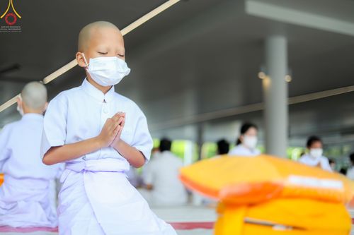 ภาพ No.45481:ประมวลภาพพิธีบรรพชา โครงการหน่อแก้วเปรียญธรรม รุ่นที่ 10 ณ หมู่กฏิสามเณร อาคารค่ายจองแชมป์