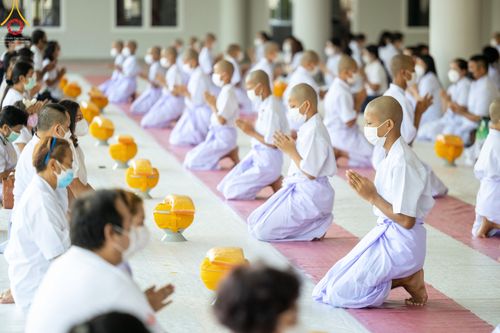 ภาพ No.45483:ประมวลภาพพิธีบรรพชา โครงการหน่อแก้วเปรียญธรรม รุ่นที่ 10 ณ หมู่กฏิสามเณร อาคารค่ายจองแชมป์