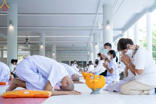 ภาพ No.45486:ประมวลภาพพิธีบรรพชา โครงการหน่อแก้วเปรียญธรรม รุ่นที่ 10 ณ หมู่กฏิสามเณร อาคารค่ายจองแชมป์