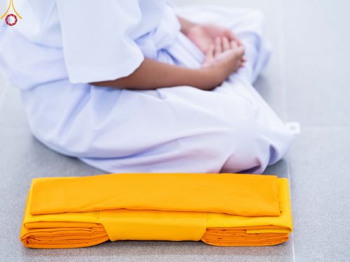 ภาพ No.45498:ประมวลภาพพิธีบรรพชา โครงการหน่อแก้วเปรียญธรรม รุ่นที่ 10 ณ หมู่กฏิสามเณร อาคารค่ายจองแชมป์