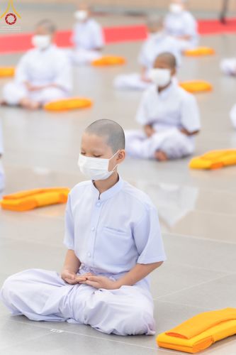 ภาพ No.45501:ประมวลภาพพิธีบรรพชา โครงการหน่อแก้วเปรียญธรรม รุ่นที่ 10 ณ หมู่กฏิสามเณร อาคารค่ายจองแชมป์
