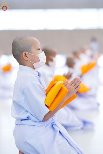 ภาพ No.45506:ประมวลภาพพิธีบรรพชา โครงการหน่อแก้วเปรียญธรรม รุ่นที่ 10 ณ หมู่กฏิสามเณร อาคารค่ายจองแชมป์