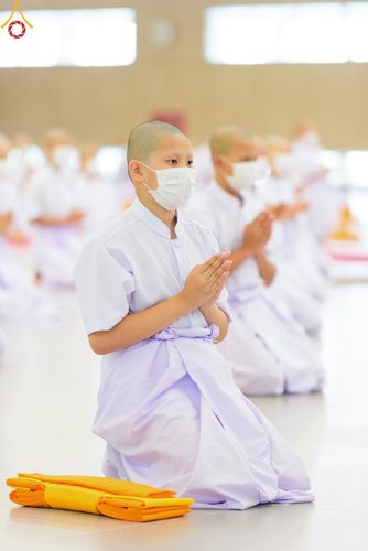 ภาพ No.45510:ประมวลภาพพิธีบรรพชา โครงการหน่อแก้วเปรียญธรรม รุ่นที่ 10 ณ หมู่กฏิสามเณร อาคารค่ายจองแชมป์