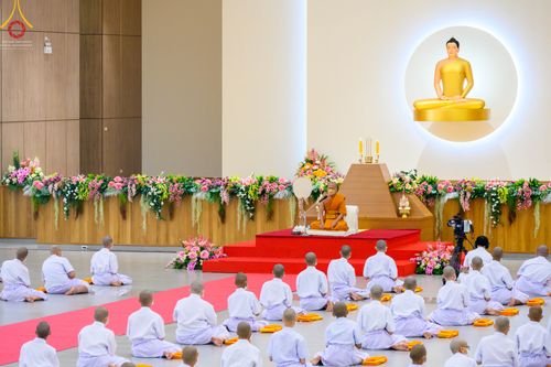 ภาพ No.45524:ประมวลภาพพิธีบรรพชา โครงการหน่อแก้วเปรียญธรรม รุ่นที่ 10 ณ หมู่กฏิสามเณร อาคารค่ายจองแชมป์