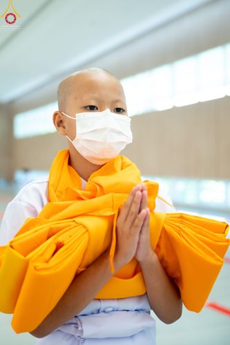 ภาพ No.45536:ประมวลภาพพิธีบรรพชา โครงการหน่อแก้วเปรียญธรรม รุ่นที่ 10 ณ หมู่กฏิสามเณร อาคารค่ายจองแชมป์