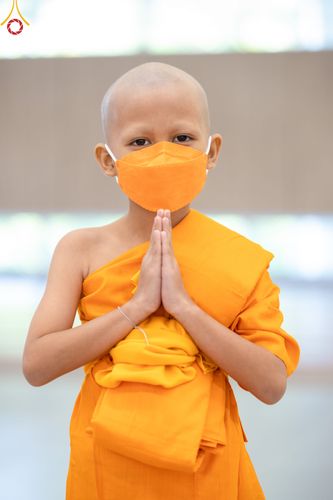 ภาพ No.45546:ประมวลภาพพิธีบรรพชา โครงการหน่อแก้วเปรียญธรรม รุ่นที่ 10 ณ หมู่กฏิสามเณร อาคารค่ายจองแชมป์