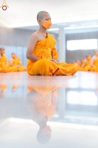 ภาพ No.45549:ประมวลภาพพิธีบรรพชา โครงการหน่อแก้วเปรียญธรรม รุ่นที่ 10 ณ หมู่กฏิสามเณร อาคารค่ายจองแชมป์