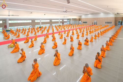 ภาพ No.45550:ประมวลภาพพิธีบรรพชา โครงการหน่อแก้วเปรียญธรรม รุ่นที่ 10 ณ หมู่กฏิสามเณร อาคารค่ายจองแชมป์