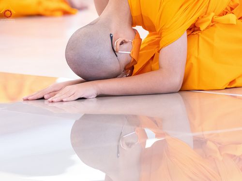 ภาพ No.45558:ประมวลภาพพิธีบรรพชา โครงการหน่อแก้วเปรียญธรรม รุ่นที่ 10 ณ หมู่กฏิสามเณร อาคารค่ายจองแชมป์