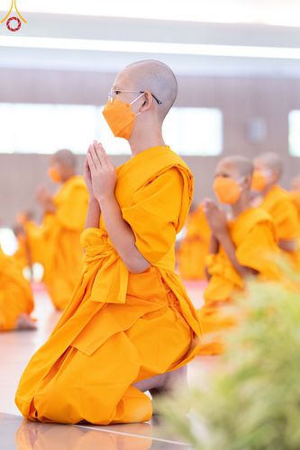 ภาพ No.45563:ประมวลภาพพิธีบรรพชา โครงการหน่อแก้วเปรียญธรรม รุ่นที่ 10 ณ หมู่กฏิสามเณร อาคารค่ายจองแชมป์