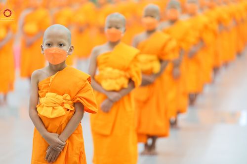 ภาพ No.45580:ประมวลภาพพิธีบรรพชา โครงการหน่อแก้วเปรียญธรรม รุ่นที่ 10 ณ หมู่กฏิสามเณร อาคารค่ายจองแชมป์