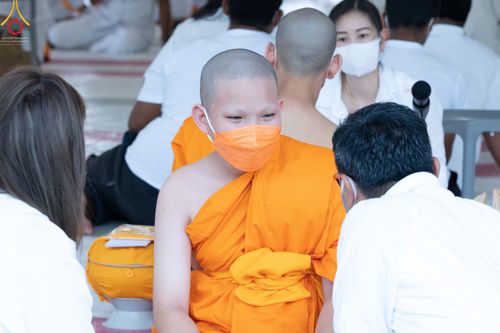 ภาพ No.45585:ประมวลภาพพิธีบรรพชา โครงการหน่อแก้วเปรียญธรรม รุ่นที่ 10 ณ หมู่กฏิสามเณร อาคารค่ายจองแชมป์