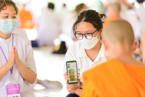 ภาพ No.45595:ประมวลภาพพิธีบรรพชา โครงการหน่อแก้วเปรียญธรรม รุ่นที่ 10 ณ หมู่กฏิสามเณร อาคารค่ายจองแชมป์