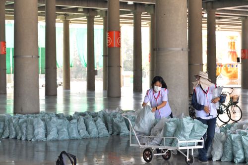 ภาพ No.28944:วันคุ้มครองโลก พิธีจุดประทีปแปรอักษรที่ใหญ่ที่สุดในโลก ถวายเป็นพุทธบูชา ผ่านระบบ ZOOM 