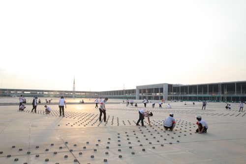 ภาพ No.29080:วันคุ้มครองโลก พิธีจุดประทีปแปรอักษรที่ใหญ่ที่สุดในโลก ถวายเป็นพุทธบูชา ผ่านระบบ ZOOM 