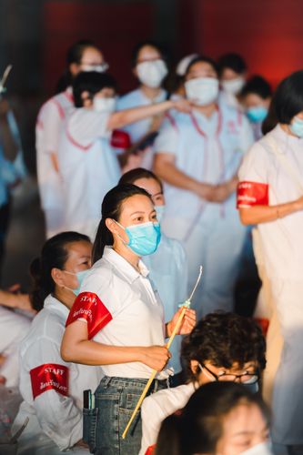 ภาพ No.29038:วันคุ้มครองโลก พิธีจุดประทีปแปรอักษรที่ใหญ่ที่สุดในโลก ถวายเป็นพุทธบูชา ผ่านระบบ ZOOM 