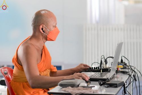 ภาพ No.45610:ประมวลภาพ V-Peace อาสาสมัคร เบื้องหลังความสำเร็จ วันคุ้มครองโลก