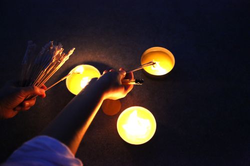 ภาพ No.29073:วันคุ้มครองโลก พิธีจุดประทีปแปรอักษรที่ใหญ่ที่สุดในโลก ถวายเป็นพุทธบูชา ผ่านระบบ ZOOM 