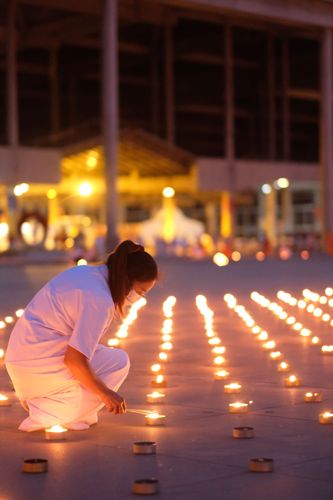 ภาพ No.29086:วันคุ้มครองโลก พิธีจุดประทีปแปรอักษรที่ใหญ่ที่สุดในโลก ถวายเป็นพุทธบูชา ผ่านระบบ ZOOM 