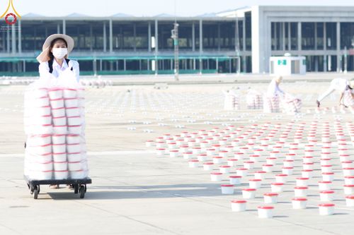 ภาพ No.45651:ประมวลภาพ V-Peace อาสาสมัคร เบื้องหลังความสำเร็จ วันคุ้มครองโลก