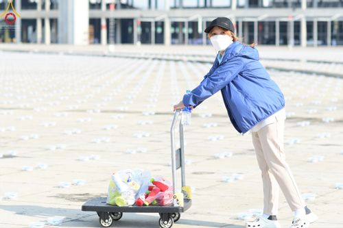 ภาพ No.45654:ประมวลภาพ V-Peace อาสาสมัคร เบื้องหลังความสำเร็จ วันคุ้มครองโลก