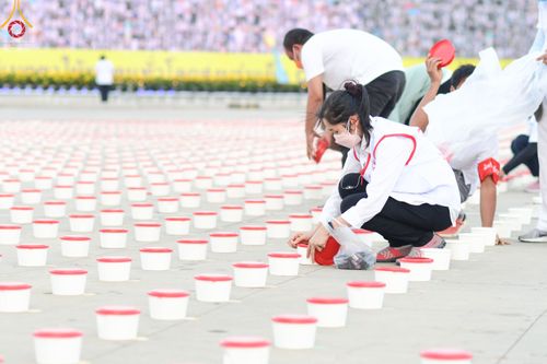 ภาพ No.45655:ประมวลภาพ V-Peace อาสาสมัคร เบื้องหลังความสำเร็จ วันคุ้มครองโลก