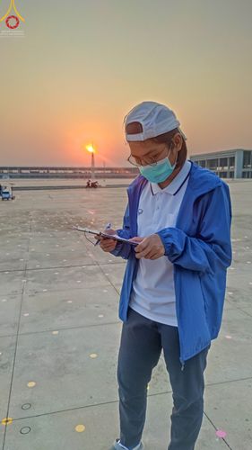 ภาพ No.45668:ประมวลภาพ V-Peace อาสาสมัคร เบื้องหลังความสำเร็จ วันคุ้มครองโลก