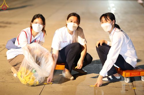 ภาพ No.45696:ประมวลภาพ V-Peace อาสาสมัคร เบื้องหลังความสำเร็จ วันคุ้มครองโลก