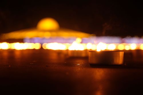 ภาพ No.29095:วันคุ้มครองโลก พิธีจุดประทีปแปรอักษรที่ใหญ่ที่สุดในโลก ถวายเป็นพุทธบูชา ผ่านระบบ ZOOM 