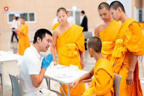 ภาพ No.342624:วันที่ 8 สิงหาคม พ.ศ. 2569  ตรวจสุขภาพประจำปีสามเณร ณ วัดพระธรรมกาย ปทุมธานี