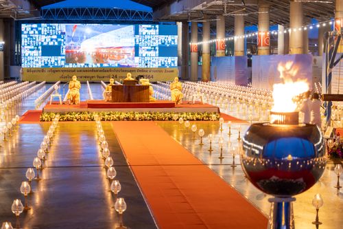 ภาพ No.29288:วันอาสาฬหบูชา พิธีจุดอาสาฬหประทีป ถวายเป็นพุทธบูชา