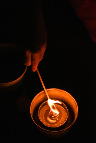 ภาพ No.29340:วันอาสาฬหบูชา พิธีจุดอาสาฬหประทีป ถวายเป็นพุทธบูชา