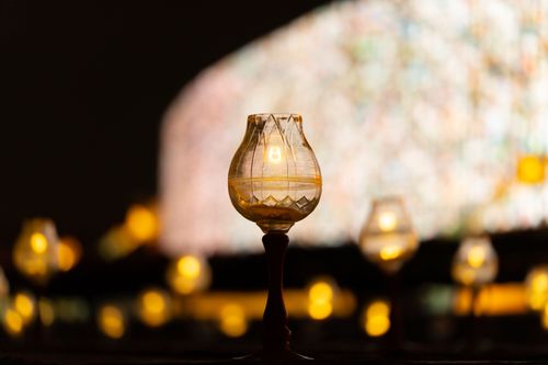 ภาพ No.29426:วันธรรมชัย พิธีจุดประทีปโคมไฟ ถวายเป็นพุทธบูชา แปรอักษรเป็นภาพ