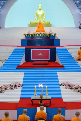 ภาพ No.30979:พิธีบูชาครูผู้ค้นพบวิชชาธรรมกาย ออนไลน์