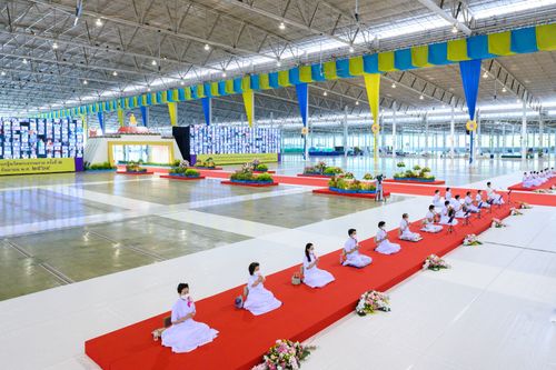 ภาพ No.30985:พิธีบูชาครูผู้ค้นพบวิชชาธรรมกาย ออนไลน์