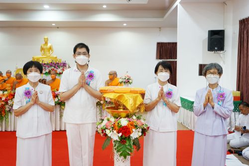 ภาพ No.31290:พิธีทอดกฐินสามัคคีสร้างทุกสิ่ง ณ ศูนย์ปฏิบัติธรรมลำปาง
